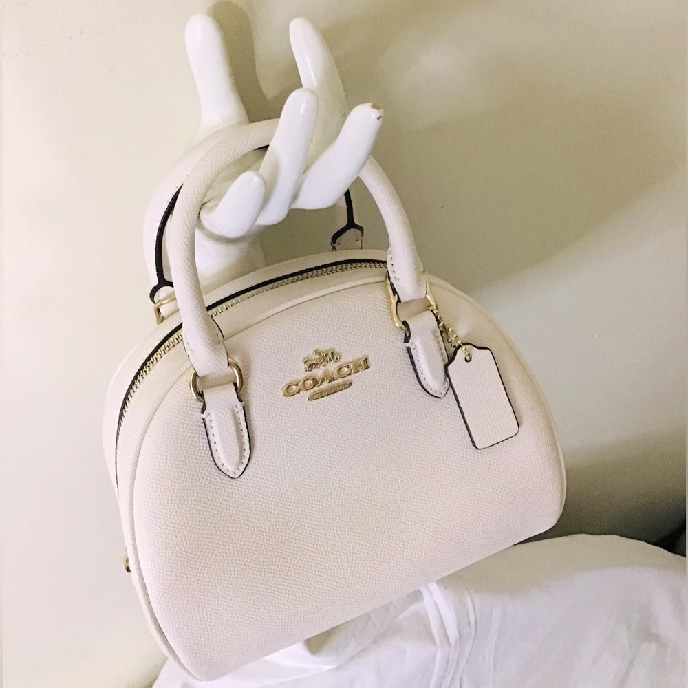 Coach SYDNEY SATCHEL - Picture 6 of 10